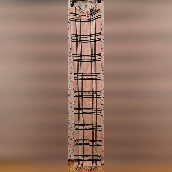 Vintage Burberry Pink Cashmere Nova Check Neutral Boho Prep Scarf Wrap w/ Fringe - Picture 6 of 7